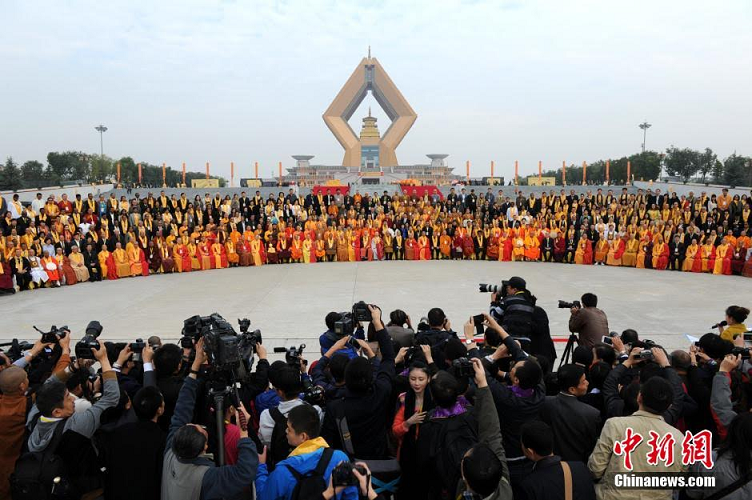 Chinese Buddhists01A